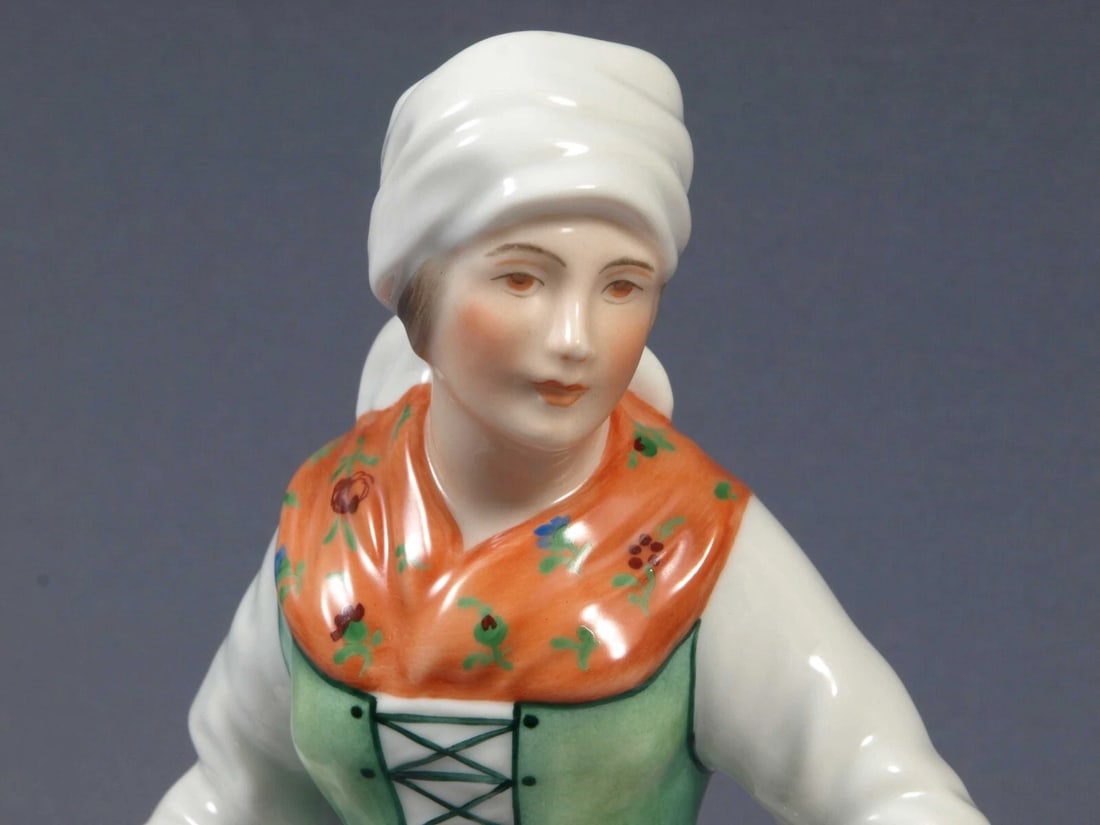 Herend Hungary Woman Fishmonger Fish Seller Figurine 5703 LARGE 10 3/8" - 3