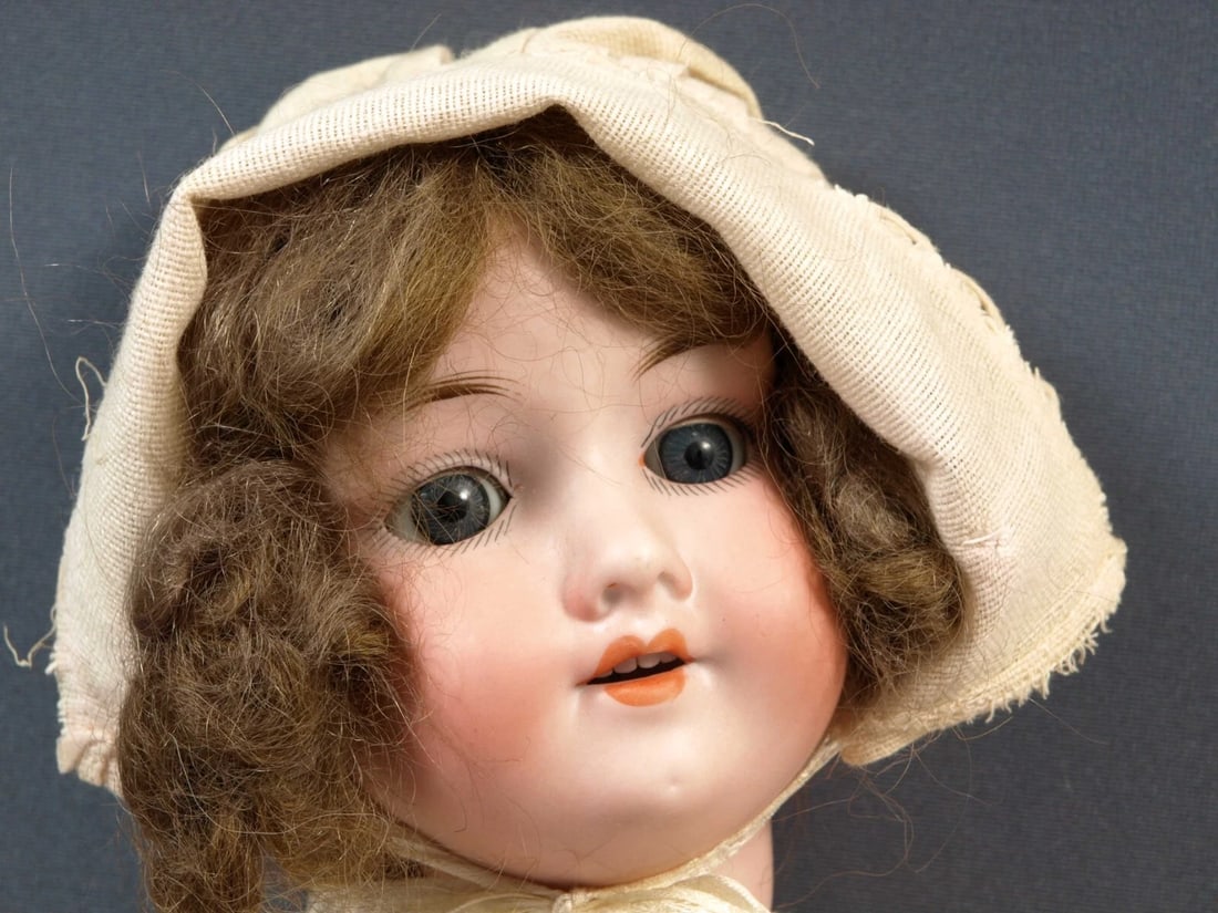 ARMAND MARSEILLE Rare Doll Bisque Head Paper MÃ¢chÃ© Body Antique UNUSUAL: no Description Reserve: $140.00 Shipping: Domestic: Flat-rate of $57.00 to anywhere within the contiguous U.S. International: Foreign shipping rates are determined by destination. International shippi