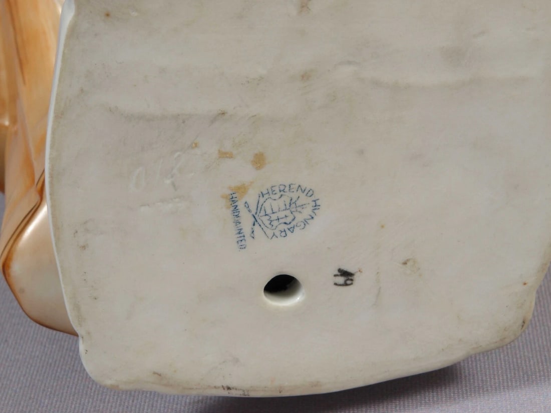 Herend Porcelain Figurine Man with Dog 5810 8 1/2" Hungary - 8