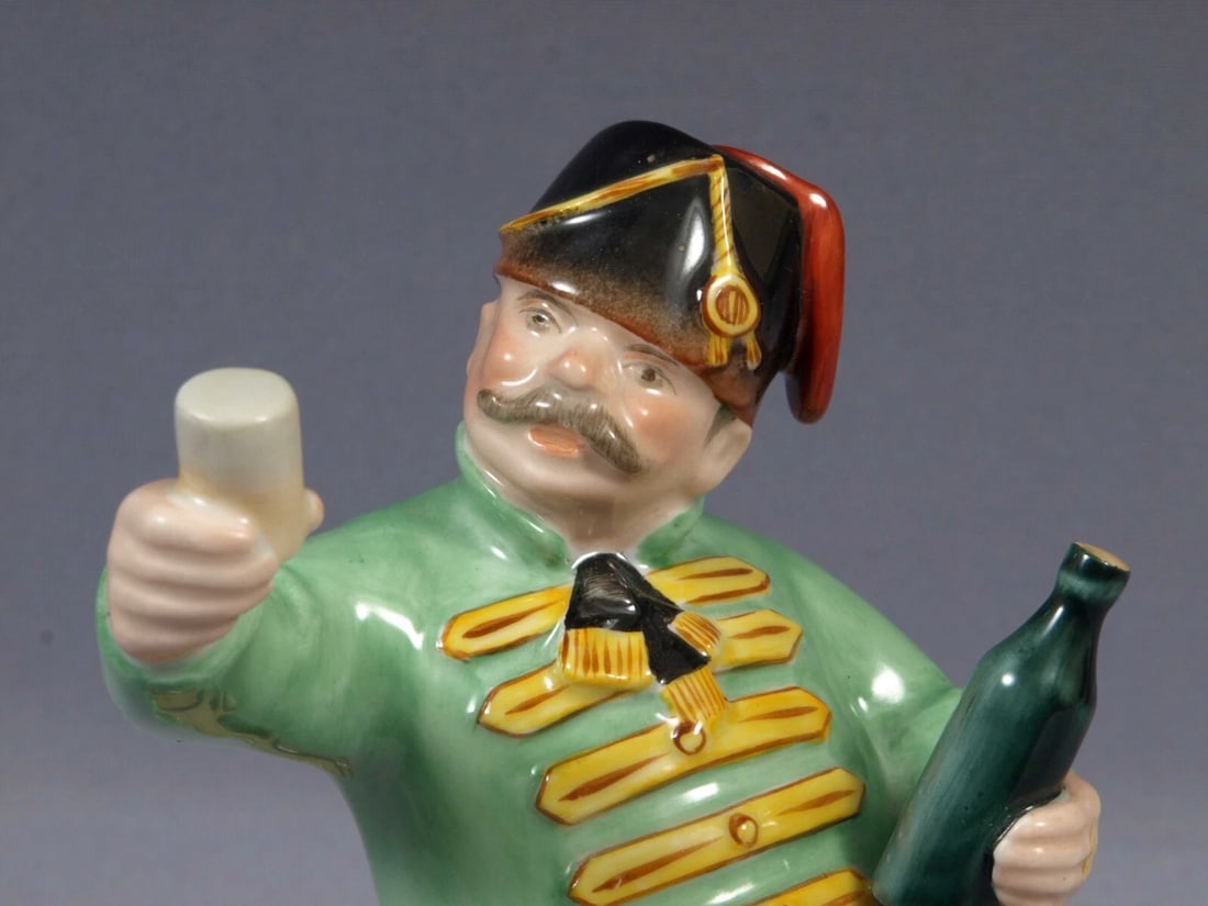 Herend Porcelain Figurine Solder Man Drinking Tokaj Wine 5449 7 1/2" Hungary - 3