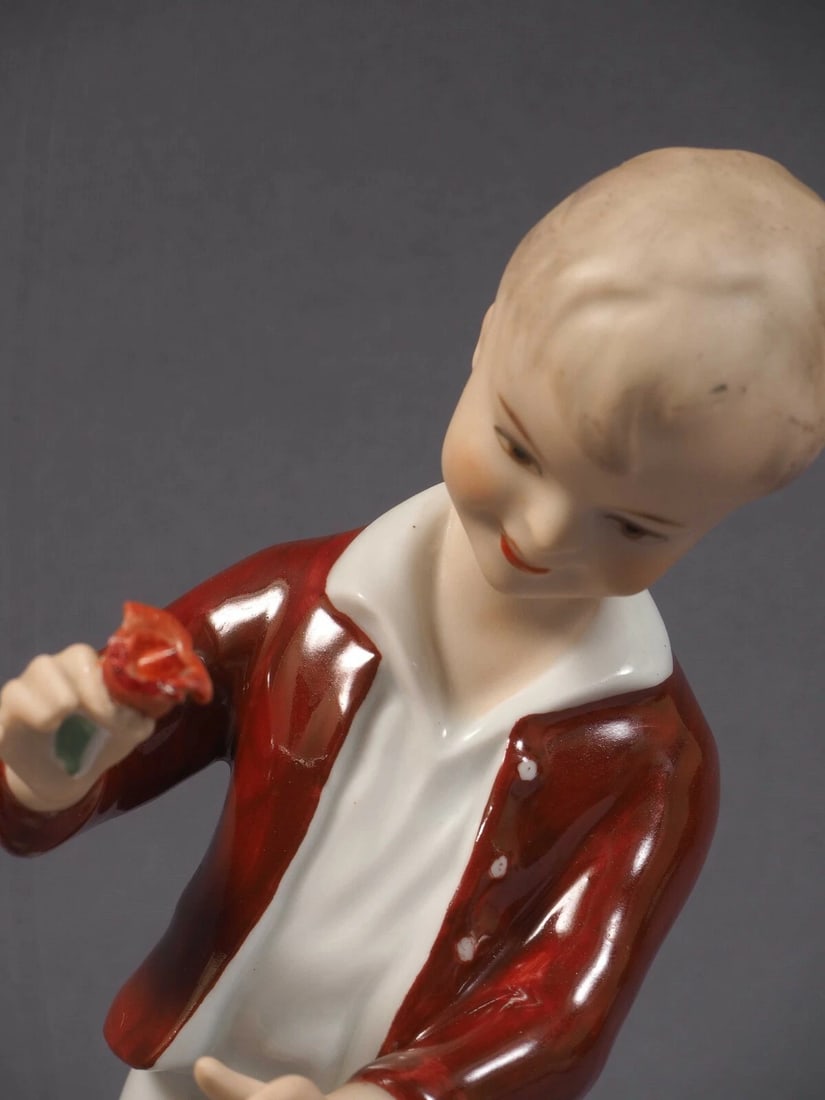 WALLENDORF SCHAUBACH FIGURINE Boy & Girl Flowers 1964 200th anniversary edition - 4