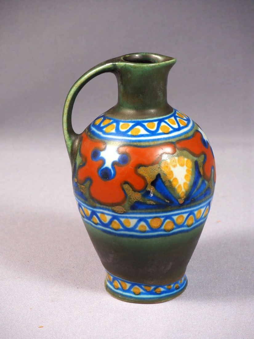 1910 - 1915 Gouda PZH Royal Zuid-Holland Candia Vase Jug Pitcher Matte Antique - 2