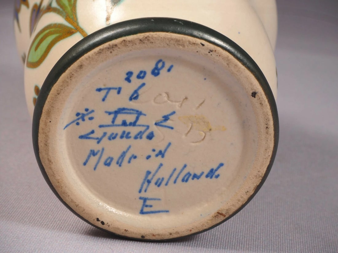 1921 Gouda PZH Royal Zuid-Holland Candia Vase Jug White Matte Antique - 5