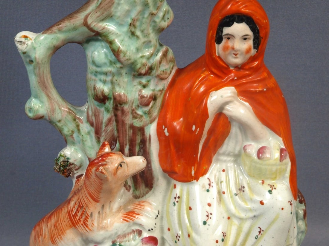 Staffordshire Figurine LITTLE RED RIDING HOOD VASE WOLF c. late 1800 England - 3