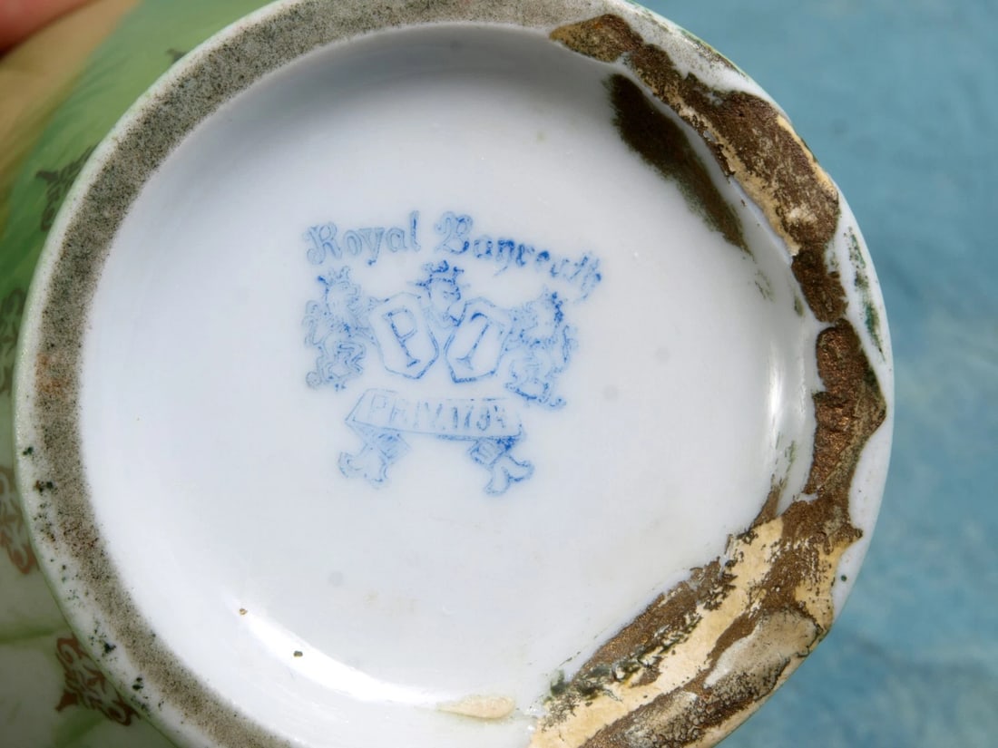 Royal Bayreuth Austria Bavaria Antique Portrait Vase Gold Gild Cream Girl RARE - 7