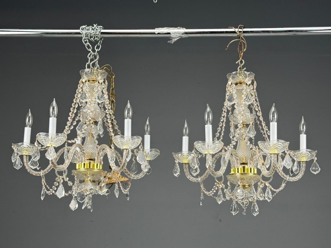 Venetian Style, Large Chandeliers, Brass, Crystal, Italy, 1960s - 3