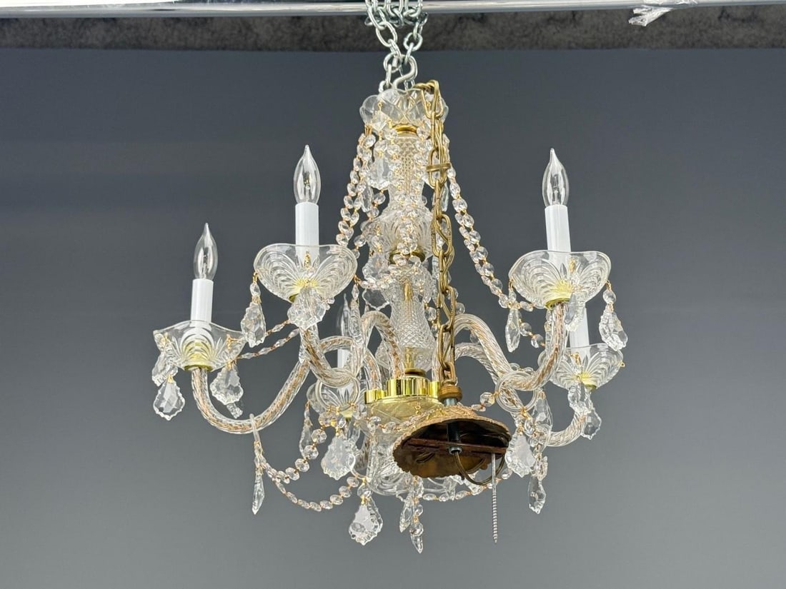 Venetian Style, Large Chandeliers, Brass, Crystal, Italy, 1960s - 4
