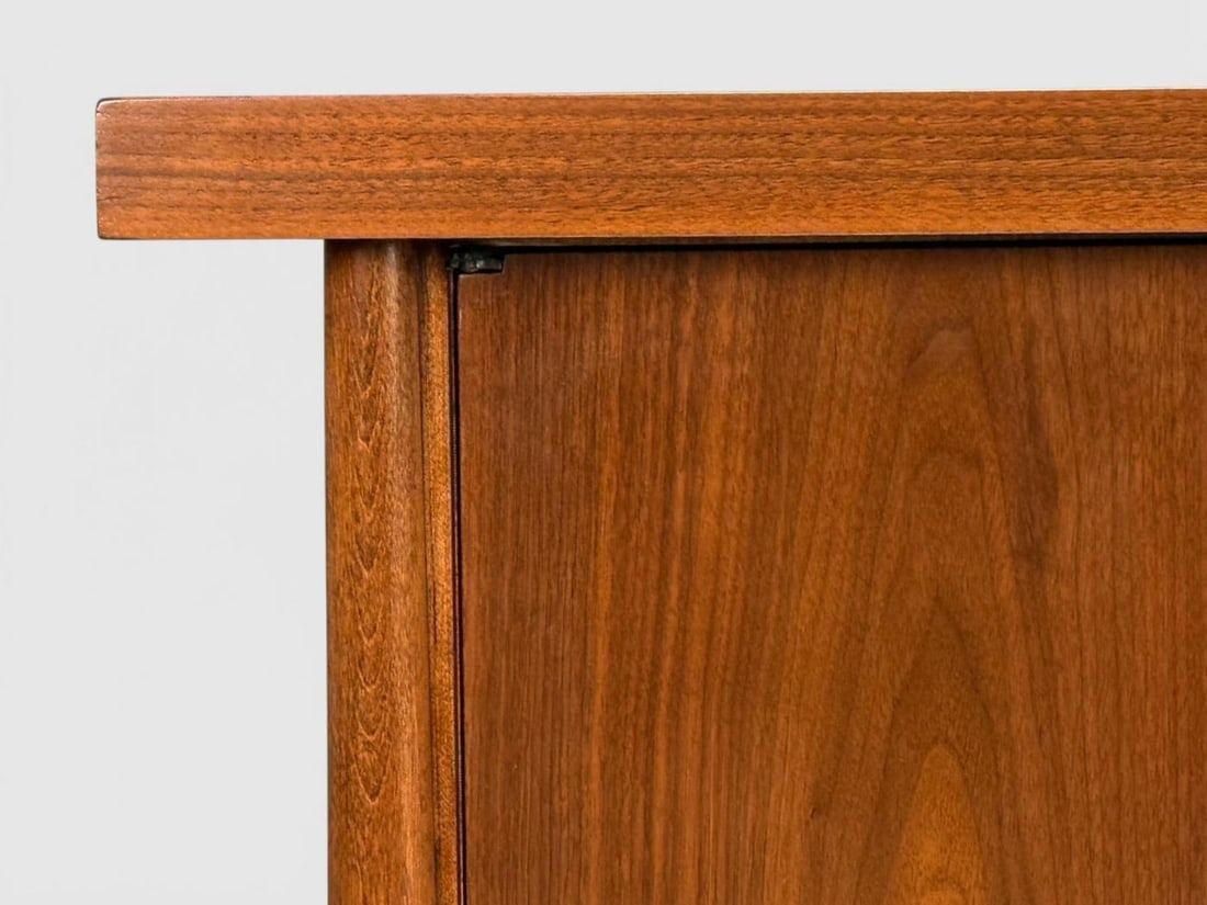 T.H. Robsjohn Gibbings, Sideboard, Walnut, USA, 1960s - 5