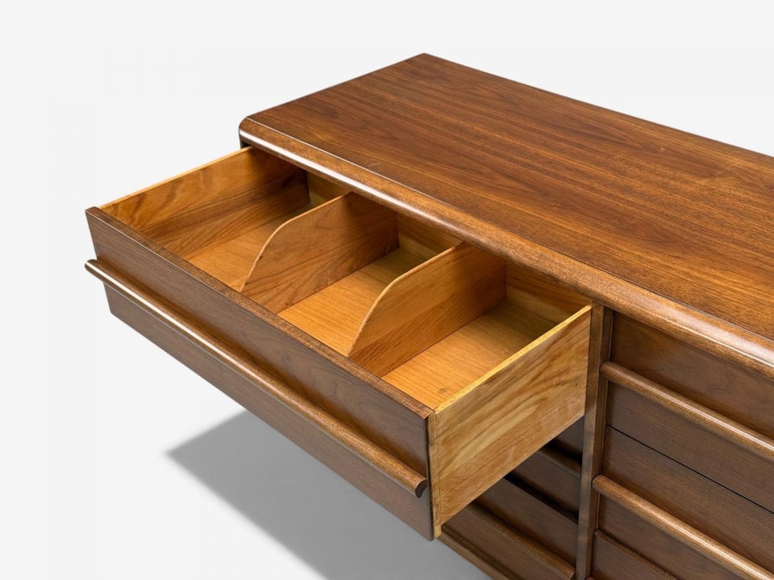 T.H. Robsjohn-Gibbings, American Modern, Walnut, Dresser, USA 1960s - 8