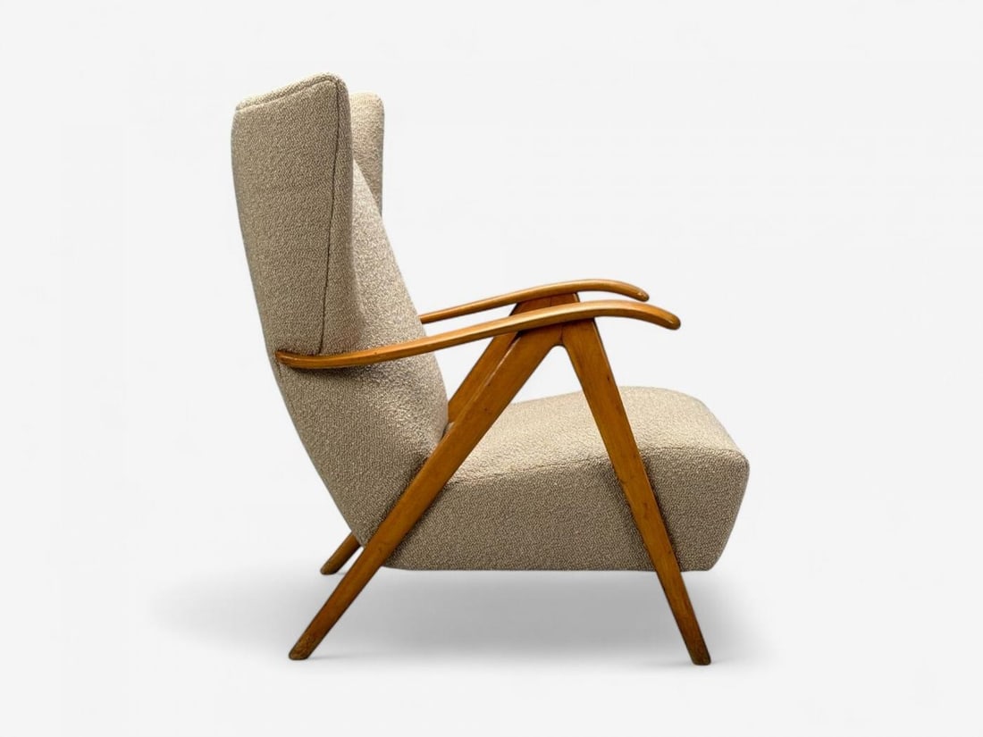 Italian Modern, Beige Boucle, Wood, Sculptural Lounge Chairs, Italy, 1960s - 9