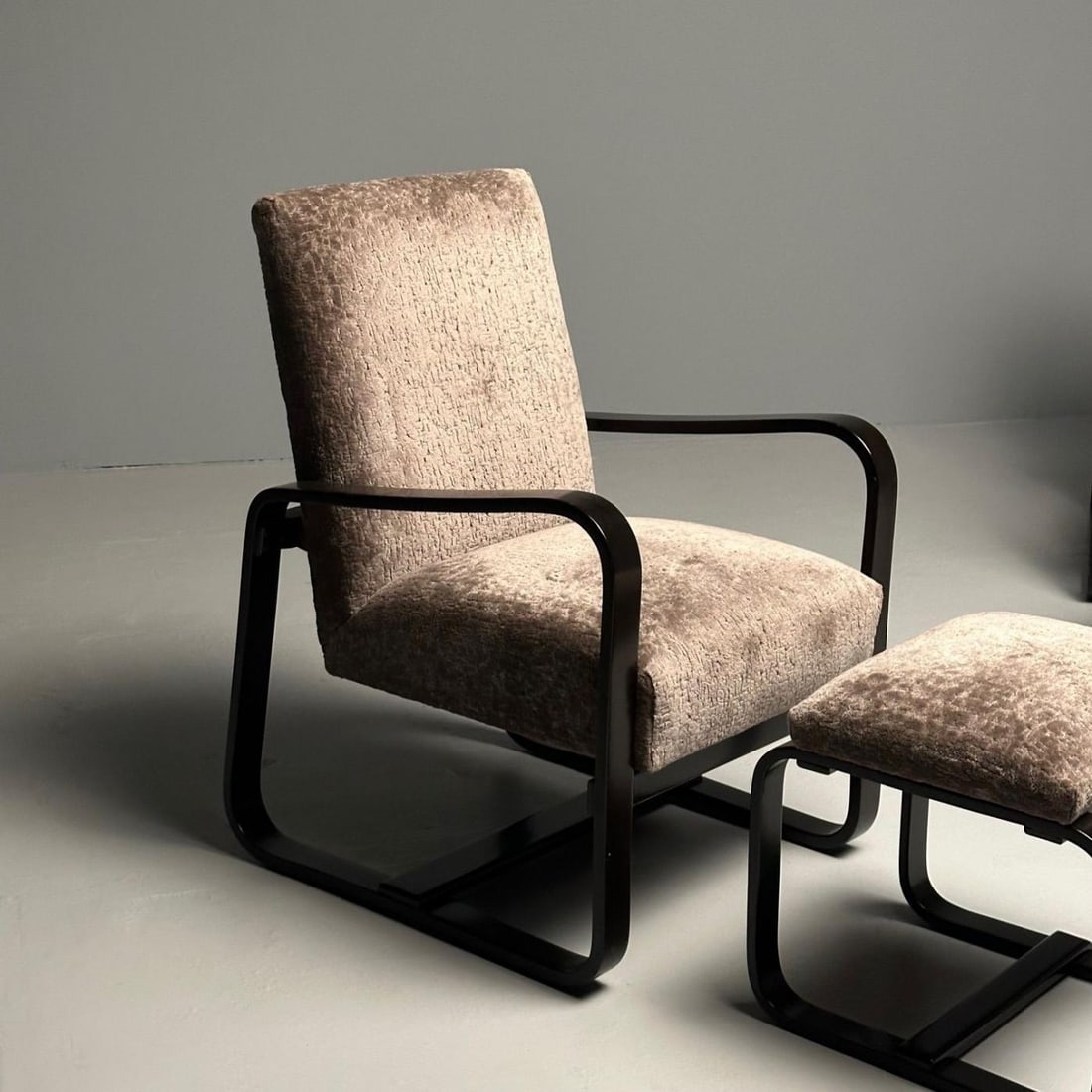 Giuseppi Pagano, Art Deco, Bentwood, Armchairs & Ottomans, Italy, 1940s - 12