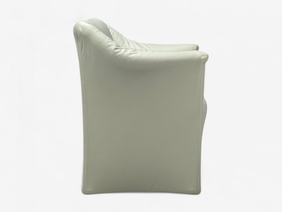 Mario Bellini, Italian Modern, Leather, Four Model 684 Armchairs, Italy, 1980s - 12