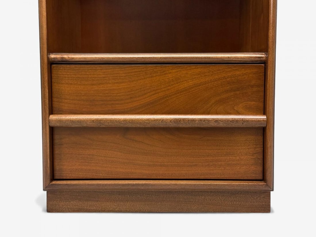 T.H. Robsjohn-Gibbings, American Modern, Walnut, Open Nightstands, USA, 1960s - 7