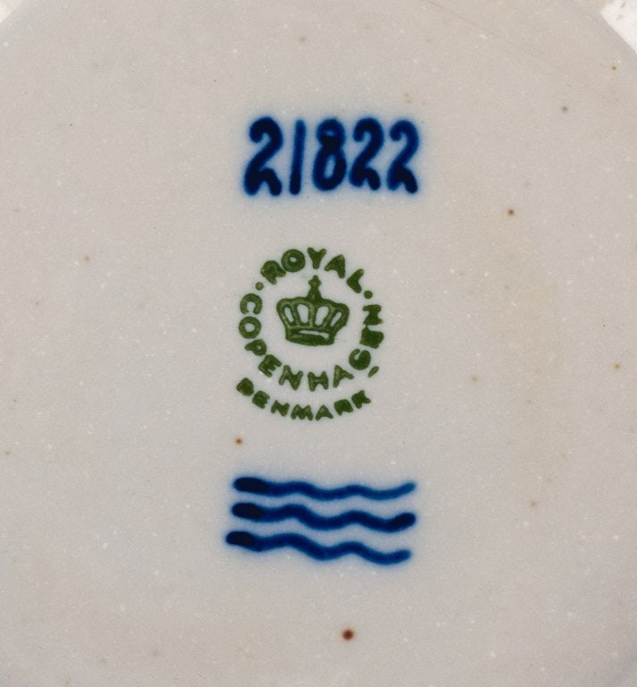 Carl Halier (1873-1948) for Royal Copenhagen, bowl in stoneware with sung glaze. - 5