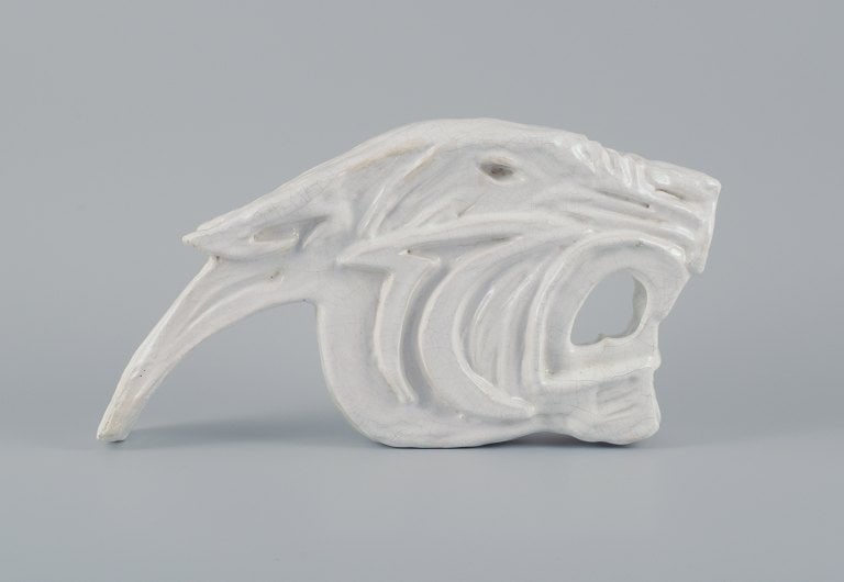 Roger Guerin (1896-1954), unique sculpture in white glazed ceramic in the form of a cat. - 2