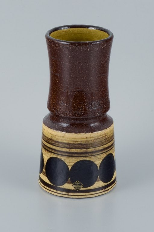 Olle Alberius for Rørstand, Atelje, hand-painted ceramic vase decorated with circles. (1 of 4)