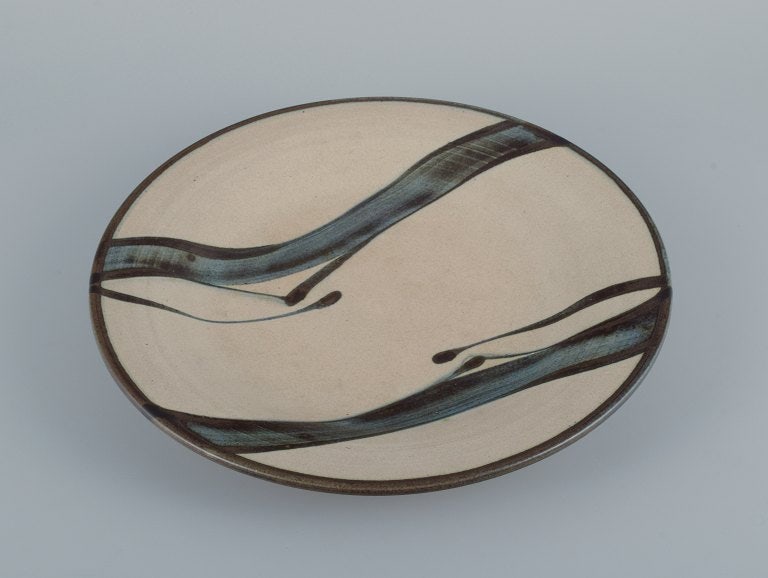 Kähler, HAK. Round dish in glazed stoneware in beautiful light and blue shades. (1 of 6)