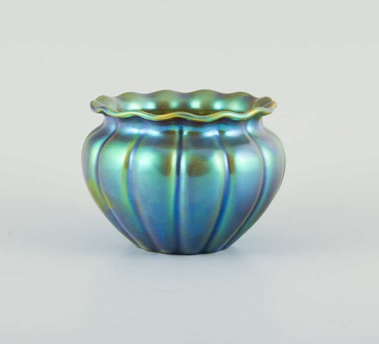 Zsolnay, Hungary, glazed ceramic vase with beautiful eosin glaze. (1 of 4)