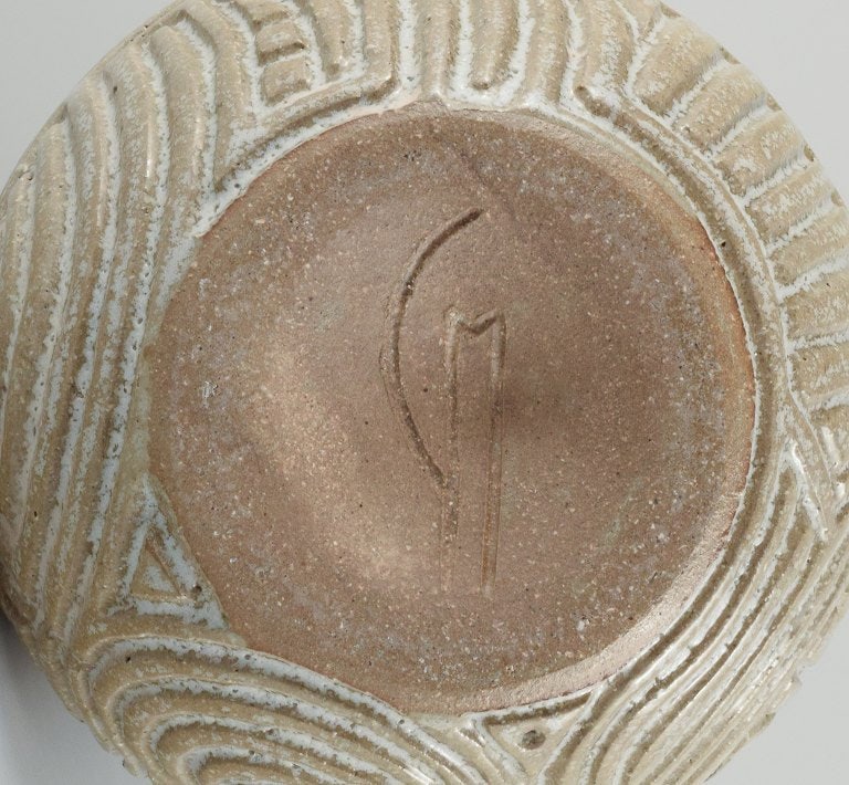 Christina Muff, Danish contemporary ceramicist (b. 1971). Unique, handcarved vase in stoneware clay. - 6
