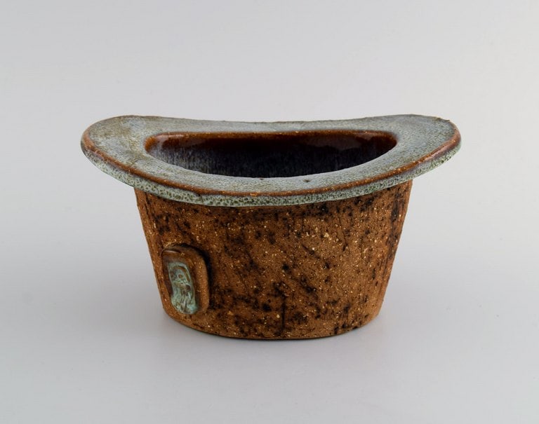 Curt M. Addin (1931-2007) for Glumslöv. Freeform vase in partially glazed stoneware. Beautiful - 2