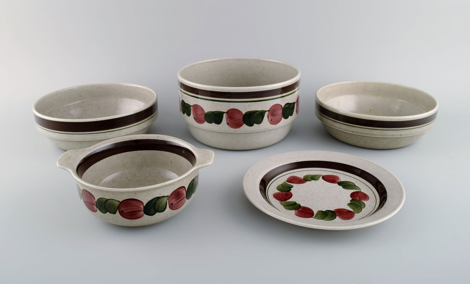 Jackie Lynd for Rörstrand. Five parts Birgitta tableware in hand-painted glazed stoneware. (1 of 7)