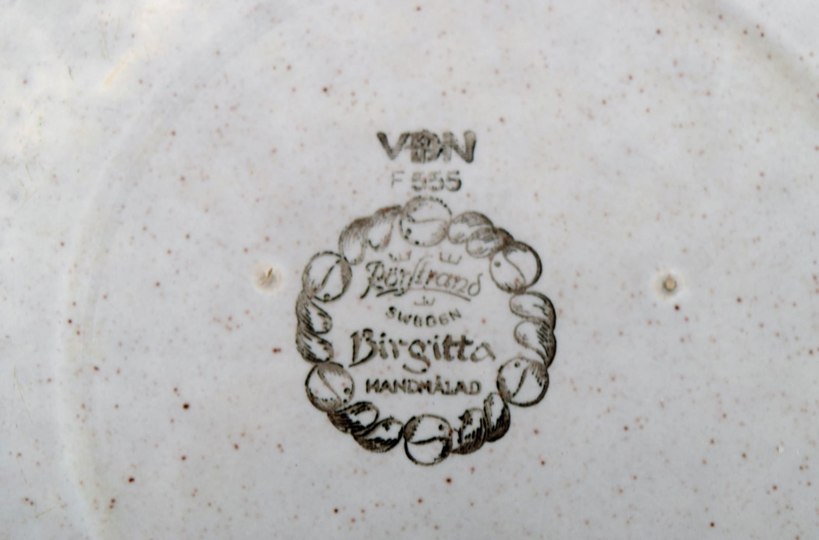 Jackie Lynd for Rörstrand. Five parts Birgitta tableware in hand-painted glazed stoneware. - 7