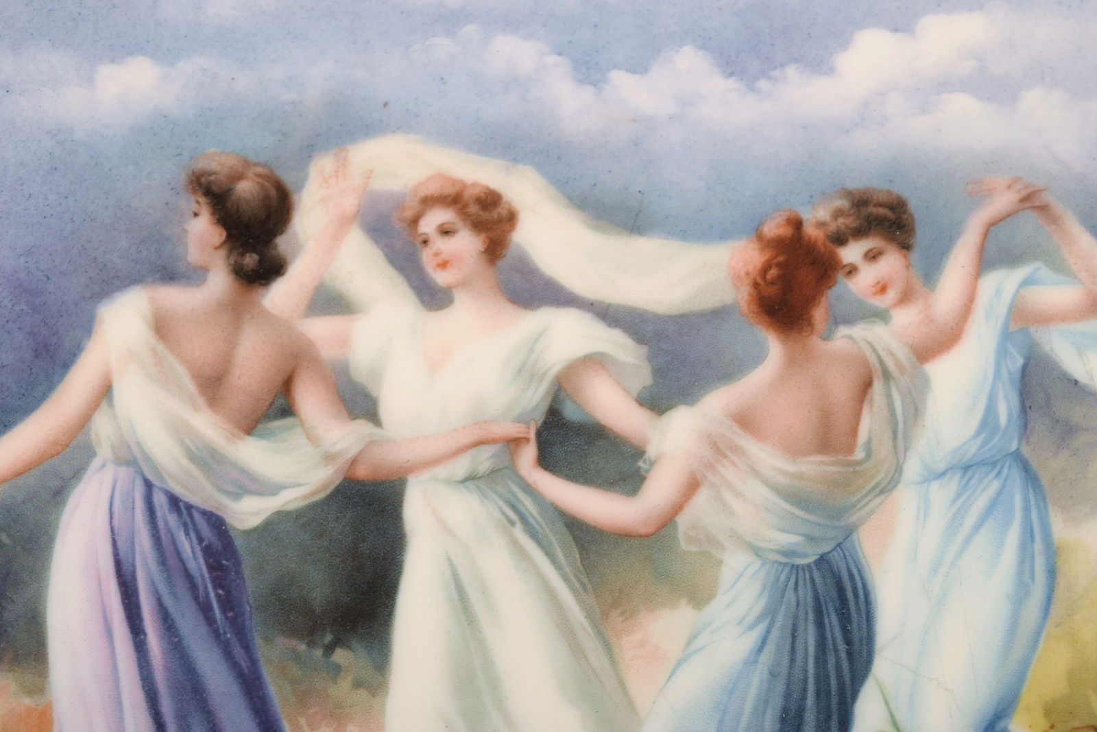 Limoges, France. Large antique dish in hand-painted porcelain decorated with dancing women and gold - 5