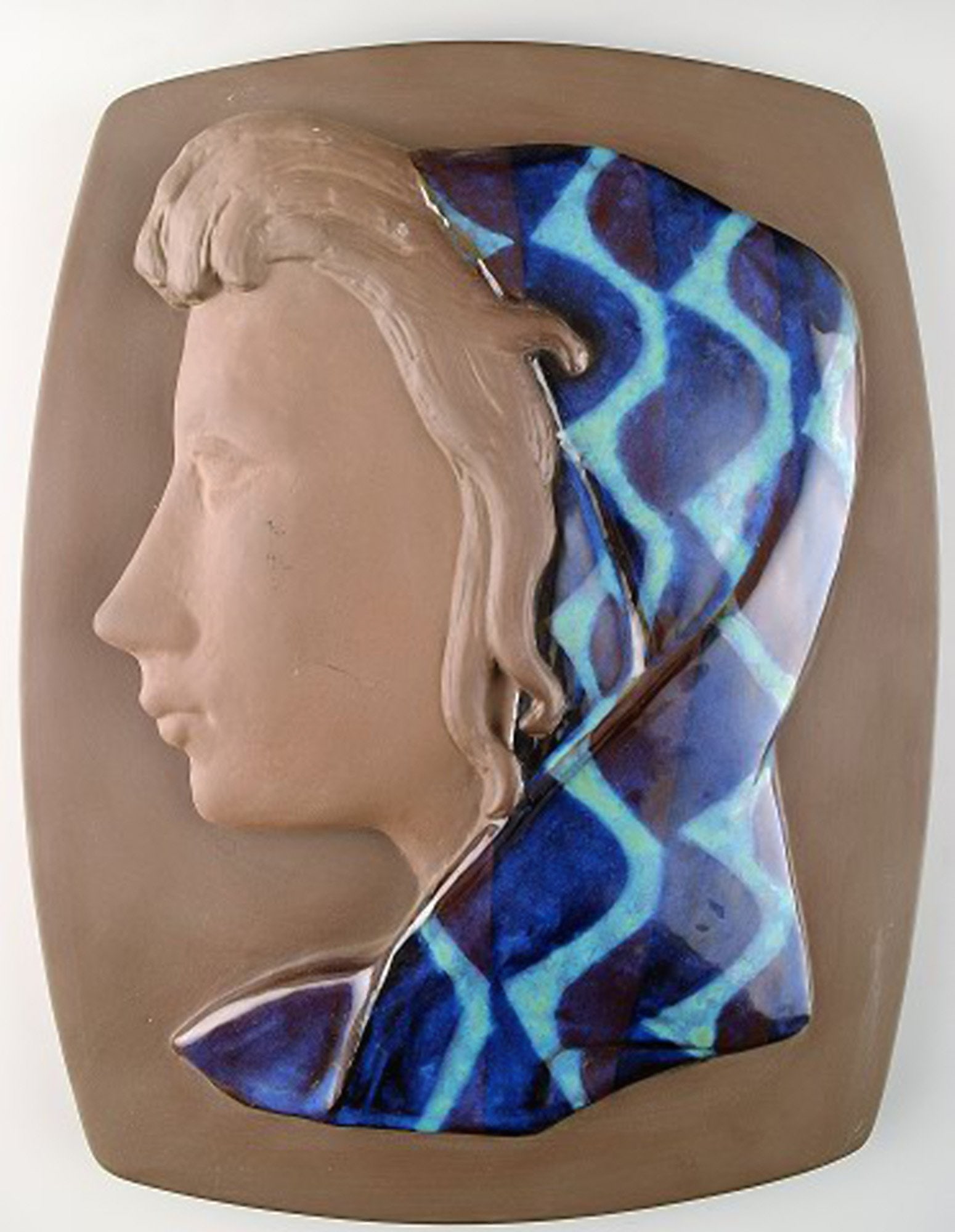 Johannes Hedegaard for Royal Copenhagen. Relief in ceramics with woman in profile. - 2