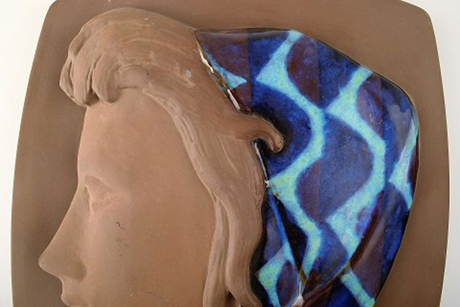 Johannes Hedegaard for Royal Copenhagen. Relief in ceramics with woman in profile. - 3