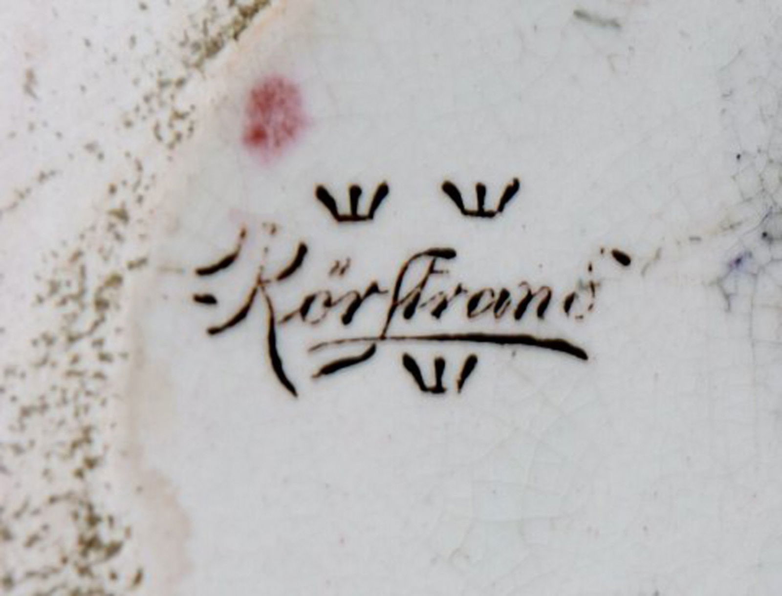 Rörstrand, Sweden. Early vase with narrow neck in glazed faience. Beautiful deep red glaze. Ca. - 6