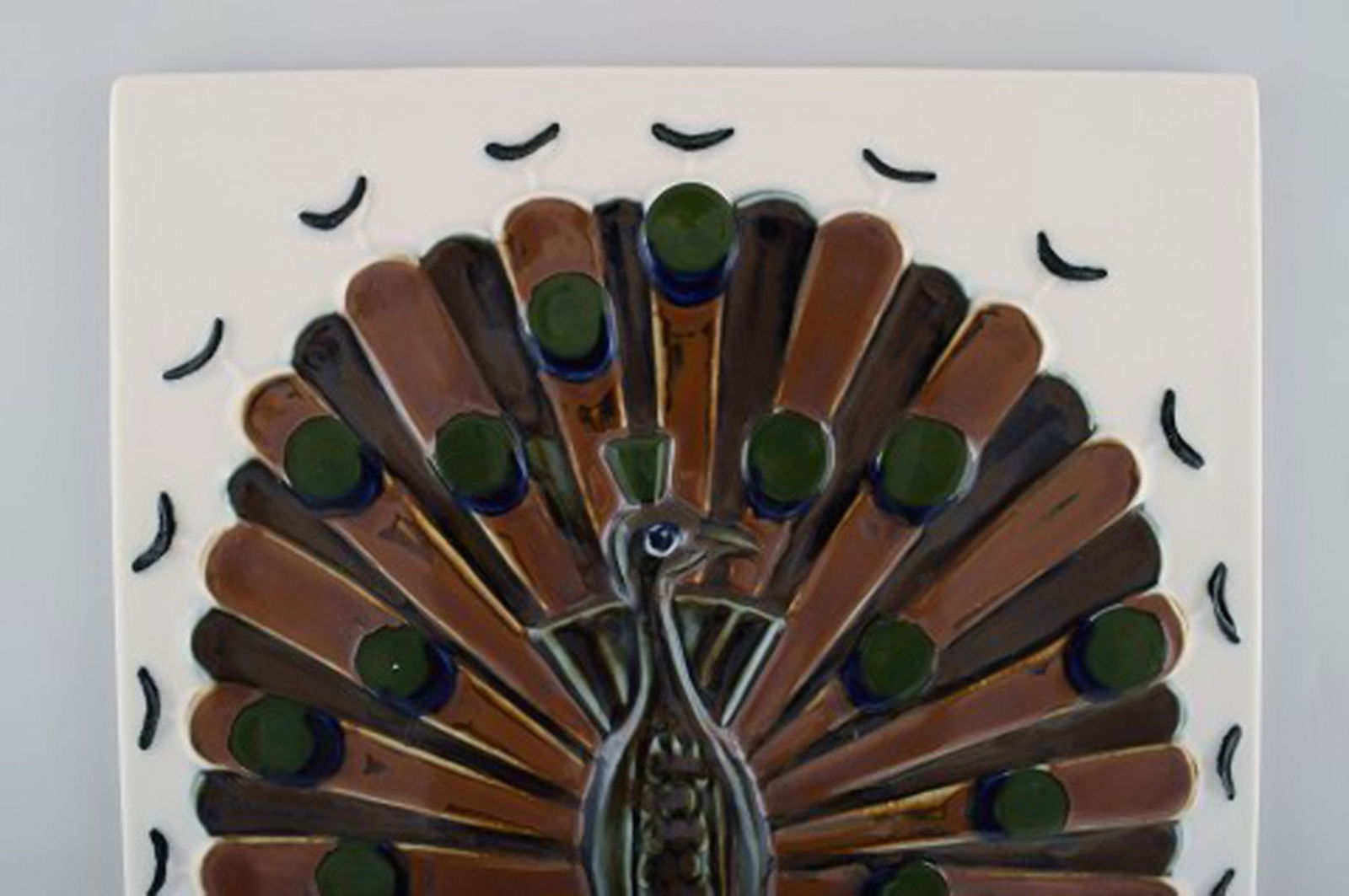 Bertil Lundgren for Rörstrand. "Gallery 2" wall plaque in glazed porcelain decorated with - 2