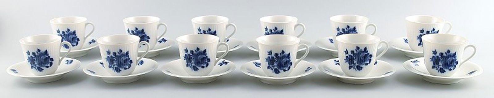 12 p. Rörstrand Blue rose mocha service.: Title: 12 p. Rörstrand Blue rose mocha service. Description: 12 p. Rörstrand Blue rose mocha service. Sweden mid 20 c. The cup measures 6 x 6 cm. Saucer 11 cm. In perfect condition. Reserve: