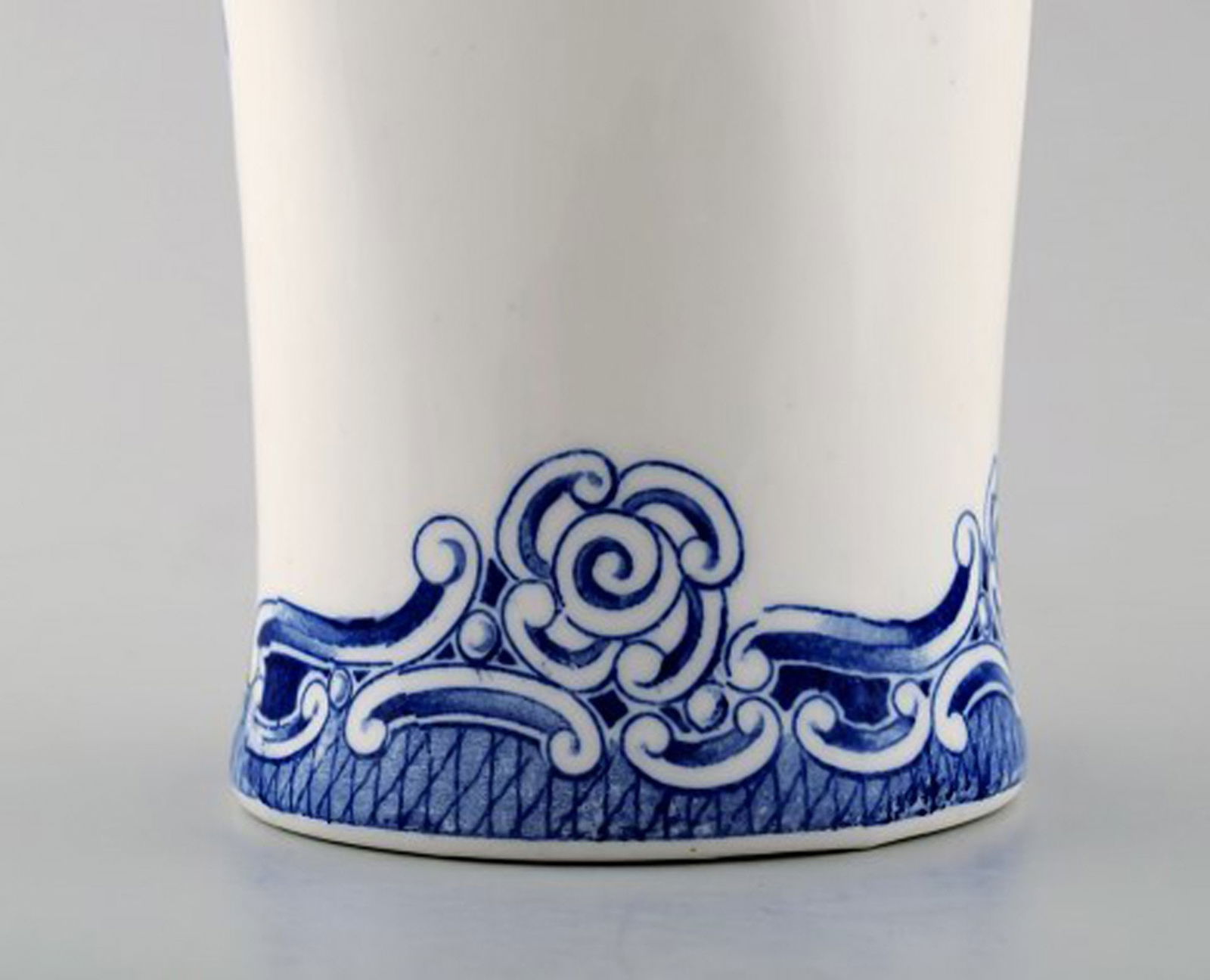 Rörstrand, large vase in faience decorated with fish. - 4