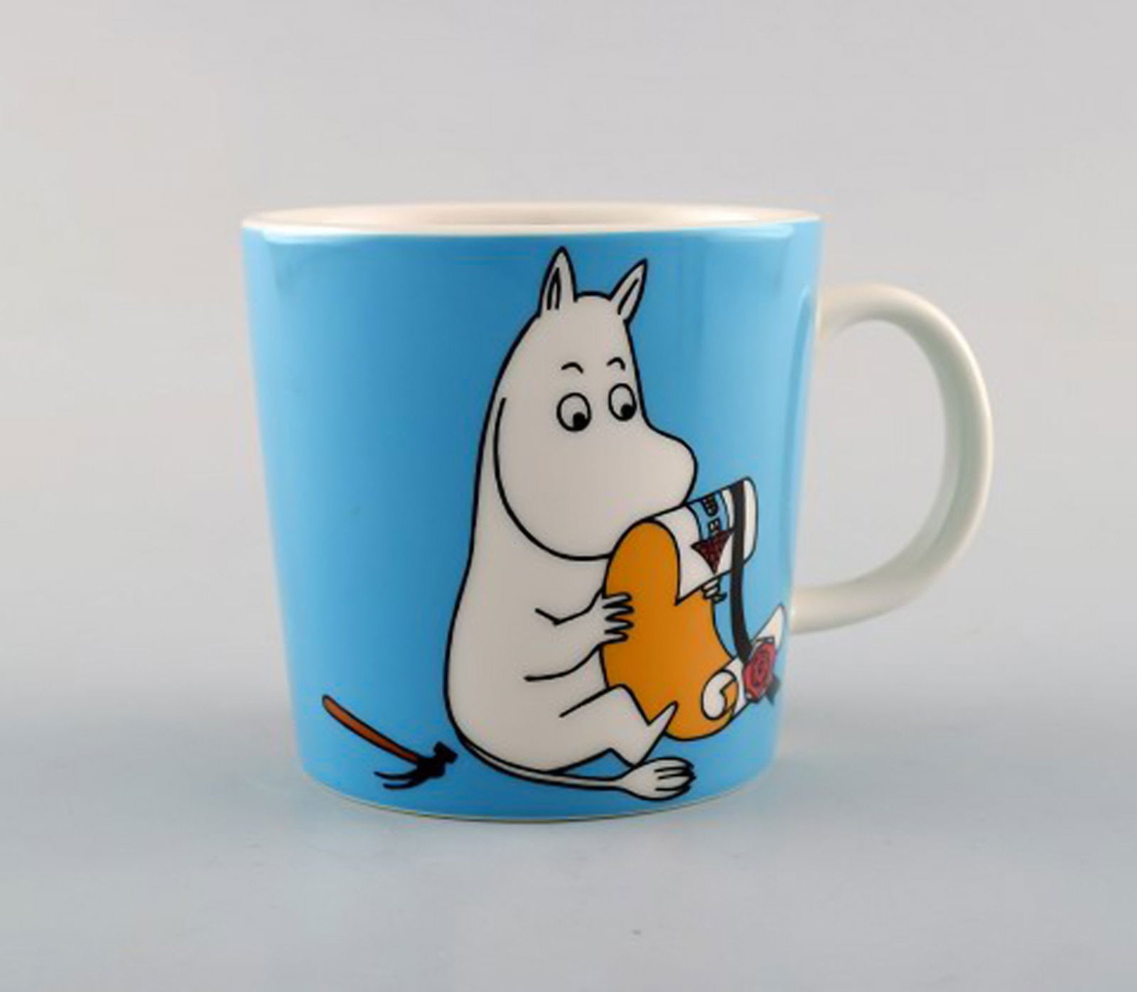 Arabia, Finland. Two cups in porcelain with motifs from "Moomin". Late 20th century. - 4