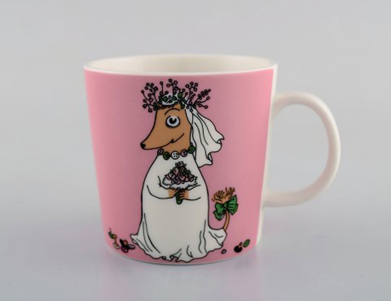 Arabia, Finland. Two cups in porcelain with motifs from "Moomin". Late 20th century. - 5