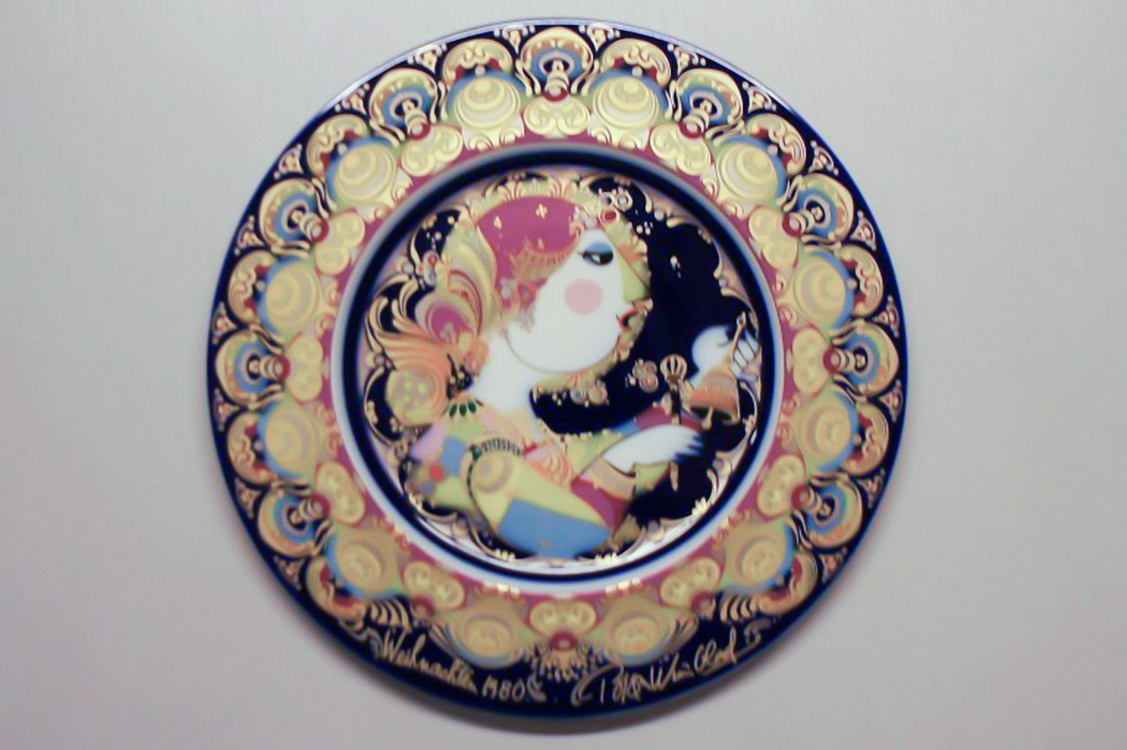 Rosenthal Wiinblad Christmas plate from 1980. (1 of 4)