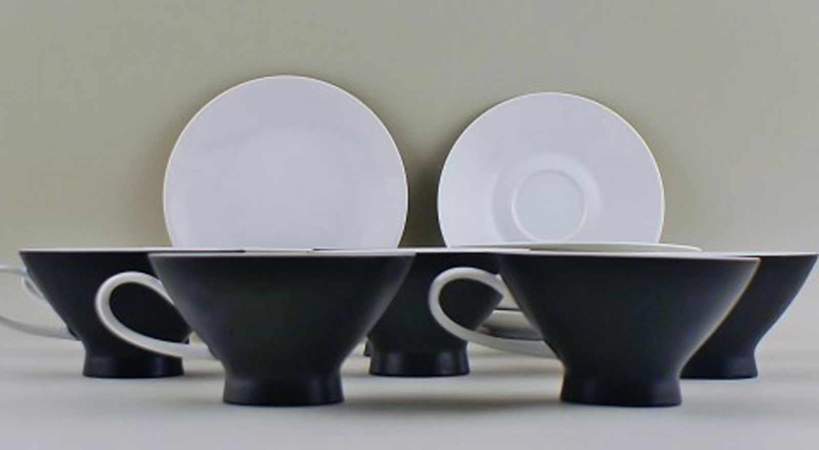 Rosenthal coffee service, 8 sets, coffee cups, saucers, dessert plates. Beautiful modern coffee - 2