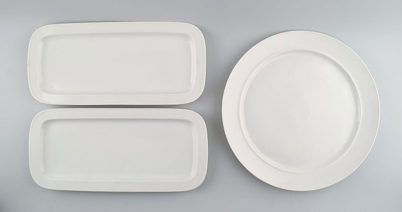 Rosenthal, large round platter and 2 squared dishes in white porcelain. (1 of 4)