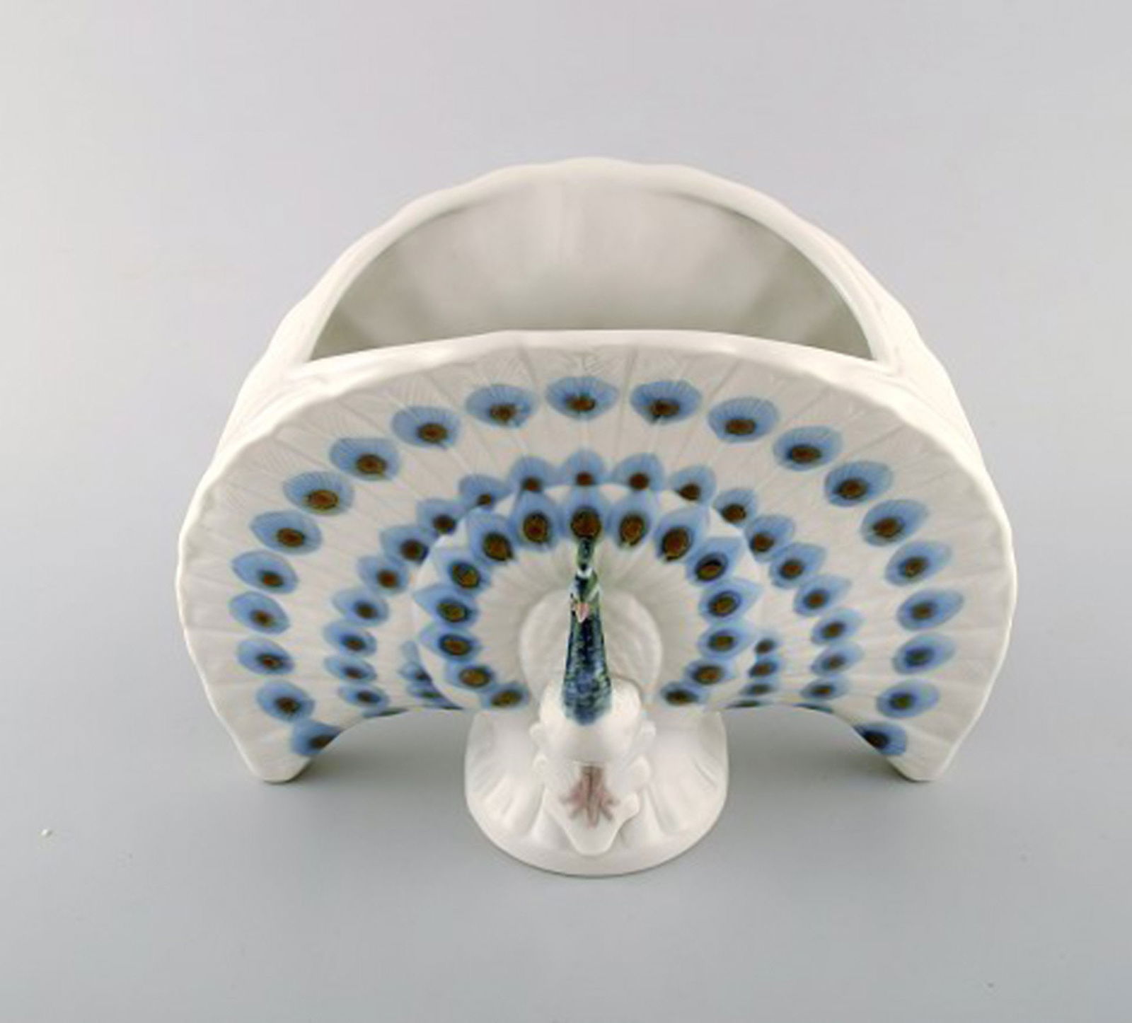 Lladro, Spain. Large vase with peacoks in glazed porcelain. 20th century. - 2