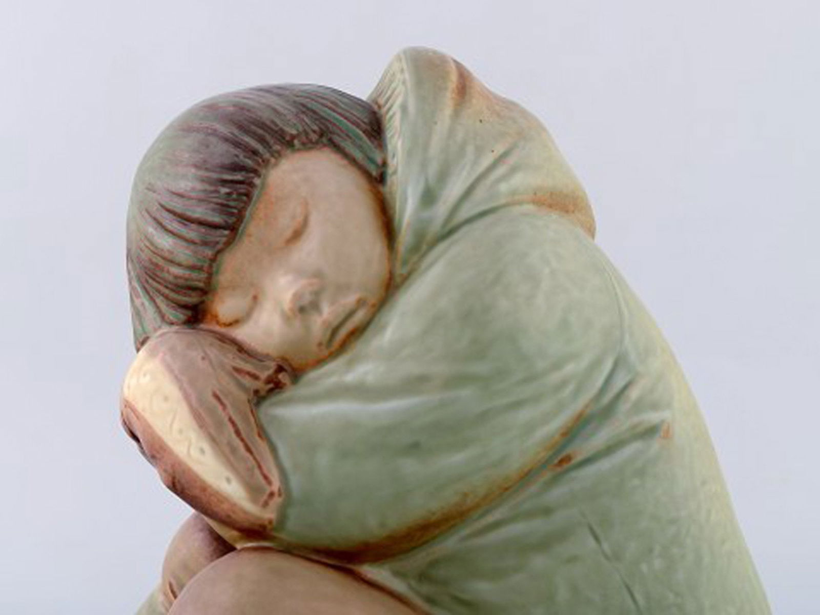 Lladro, Spain. Large sculpture in glazed ceramics. Eskimo girl. 1980s. - 2