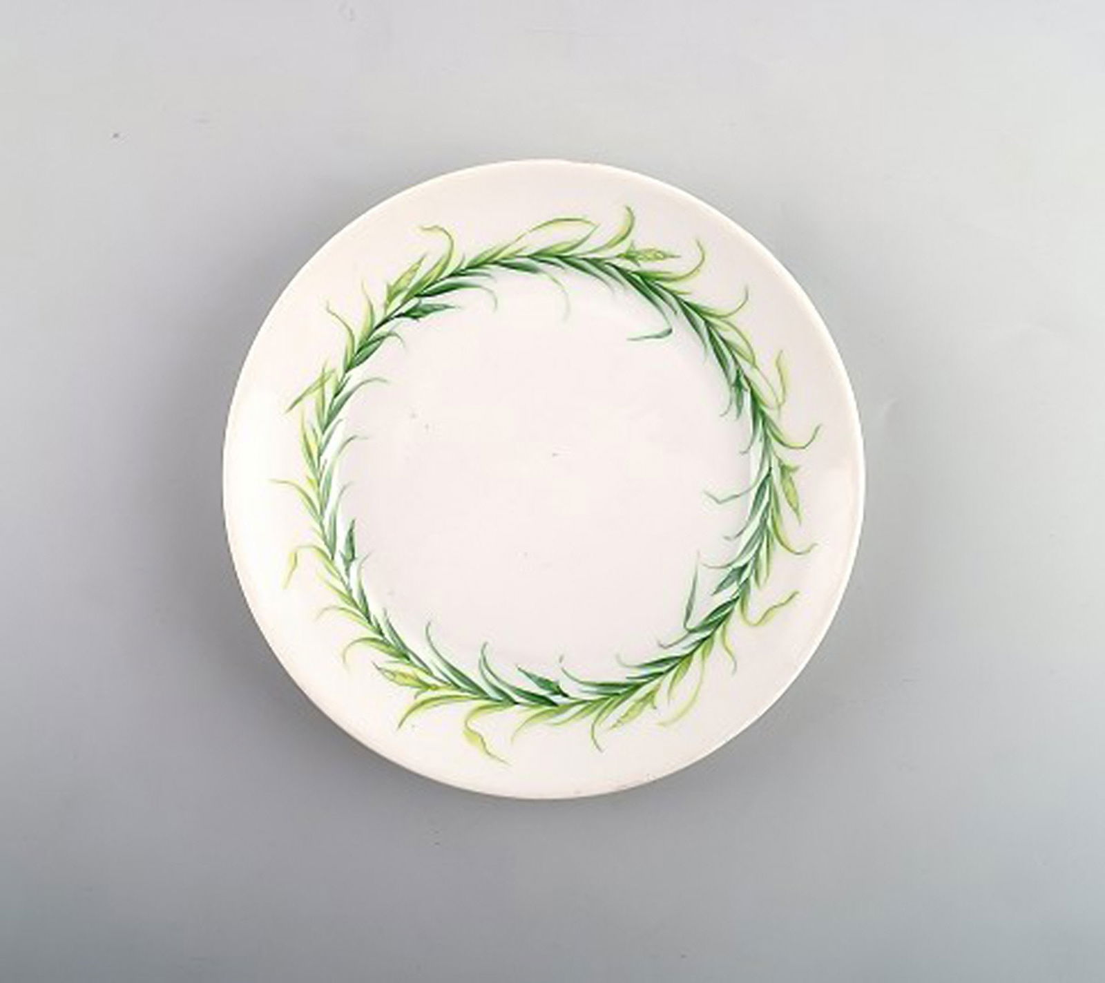 7 Antique B&G Bing & Grondahl plates decorated with flowers. Hand painted. - 4