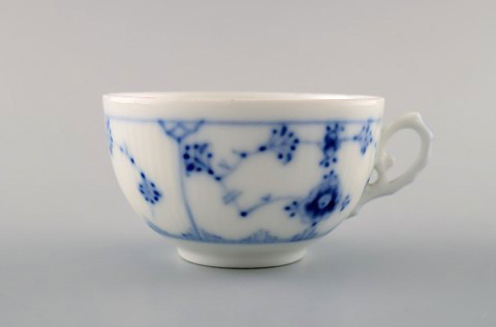 Bing & Grondahl / B&G, Blue Fluted. Coffee cup with saucer. - 2