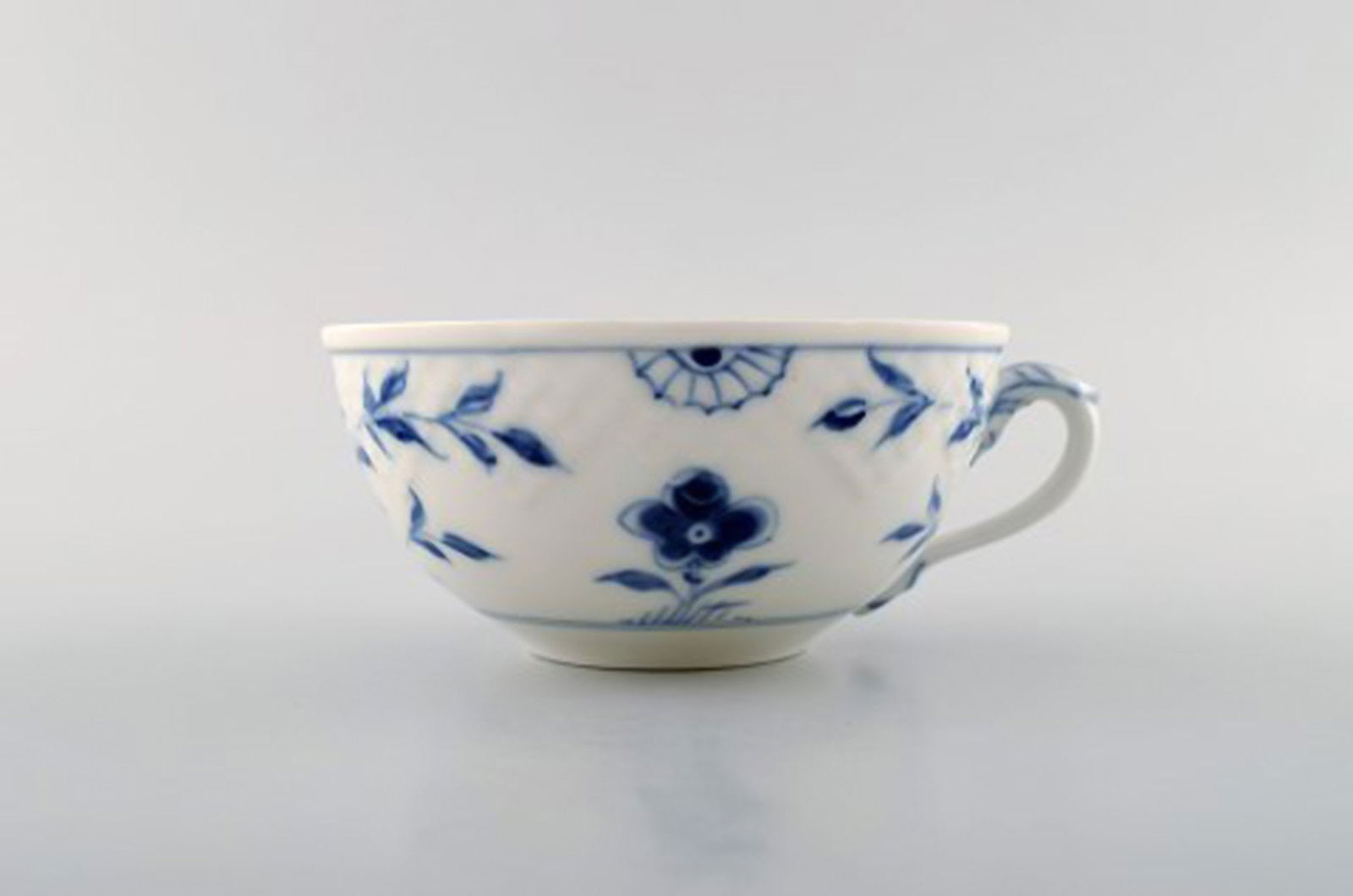Bing & Grondahl / B&G, Butterfly. Tea cup with saucer. - 2