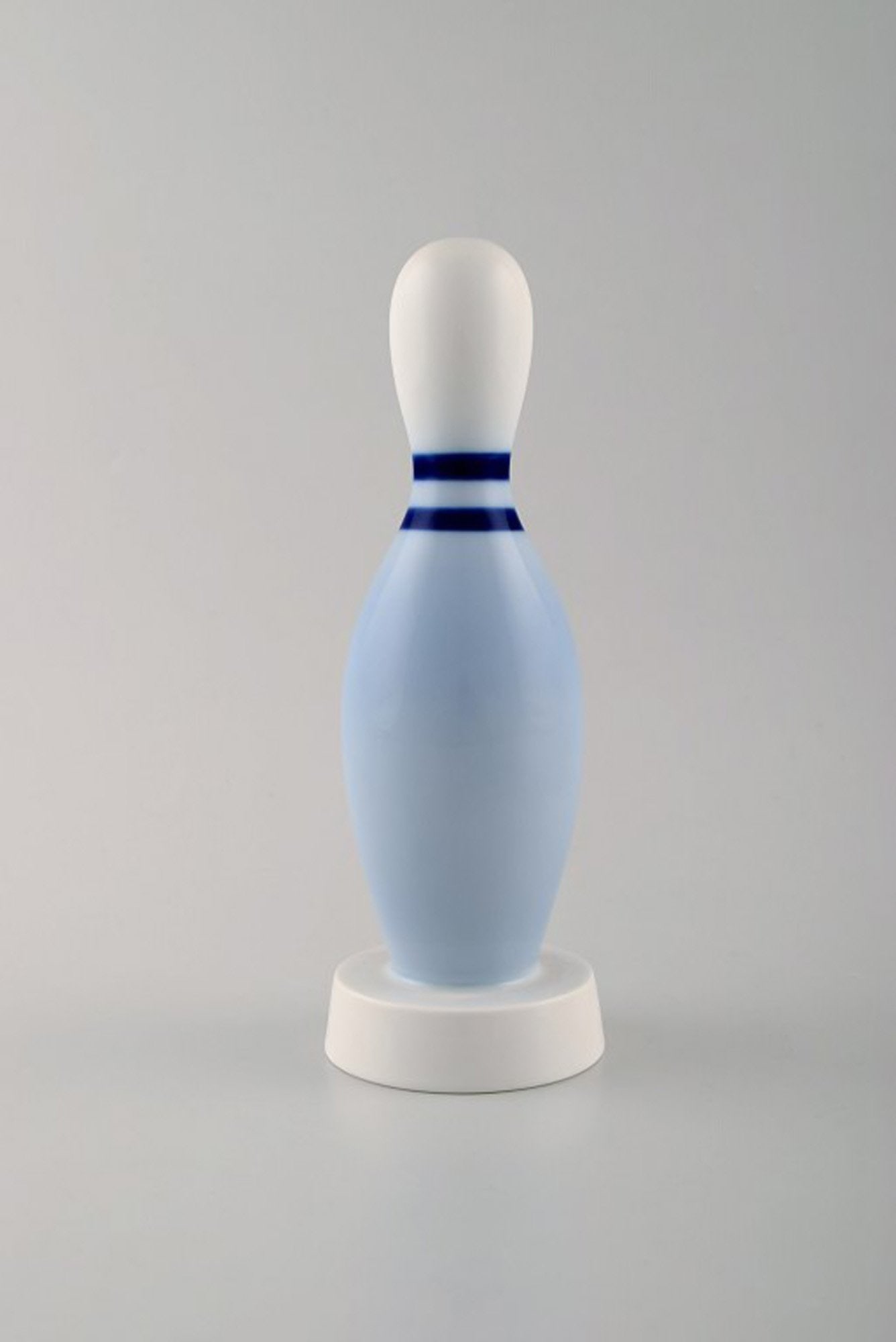 Rare B&G (Bing & Grondahl) bowling pin, model number 6132. (1 of 3)