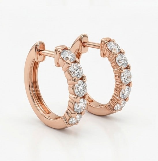 1 Ct Lab Grown Diamond Round Cut Shared-Prong Huggies Ring in 14K Rose Gold: Title: 1 Ct Lab Grown Diamond Round Cut Shared-Prong Huggies Ring in 14K Rose Gold Description: Stunning 1 carat lab grown diamond ring featuring a Round Cut Shared-Prong Huggies design. The center st