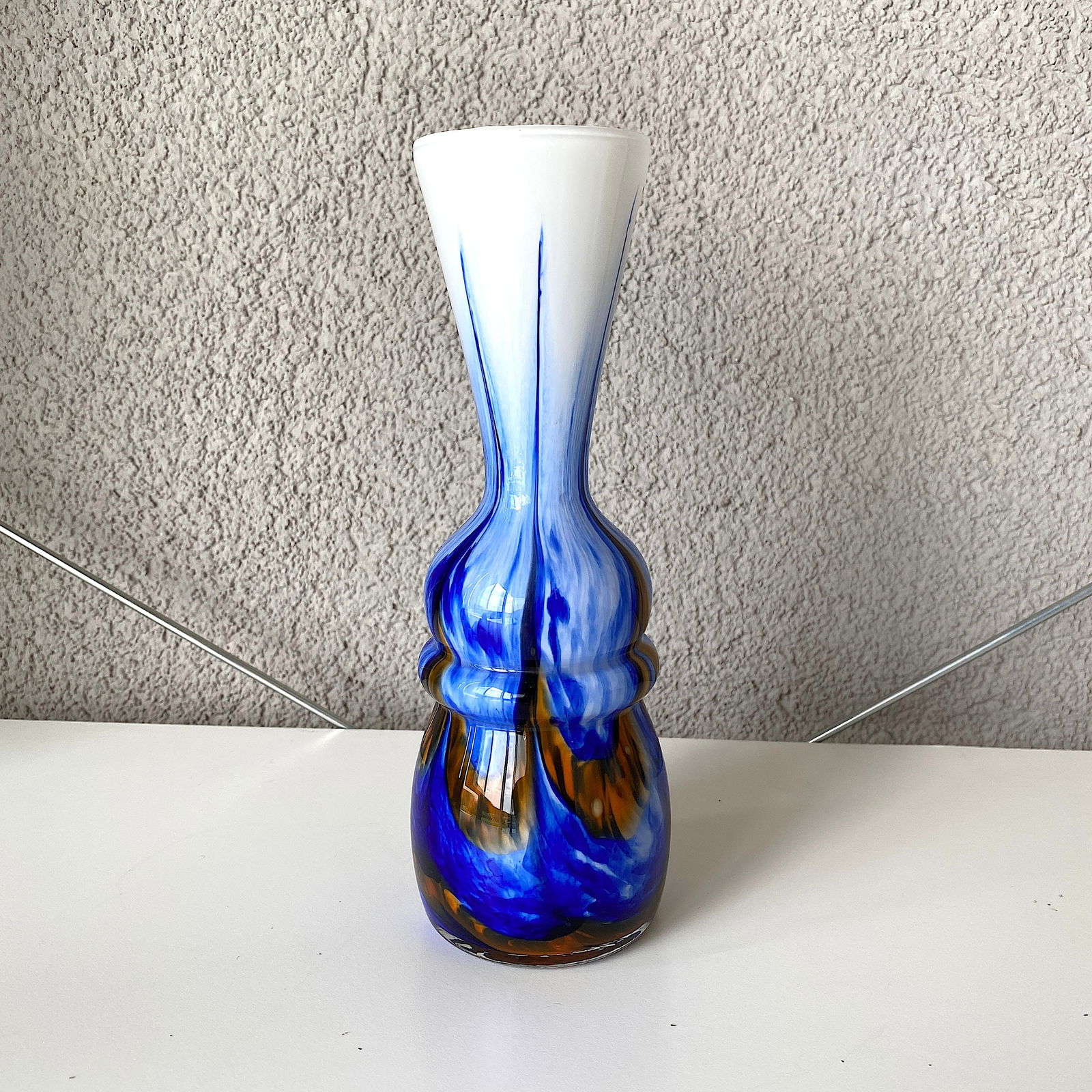 Handmade blown glass vase - 3