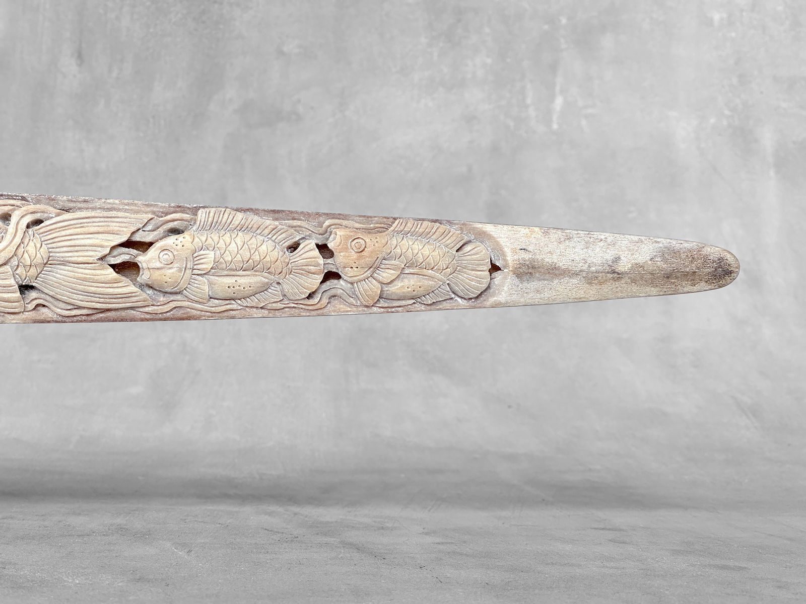 Wonderful large carved swordfish tusk - Japanese koi motif - 10