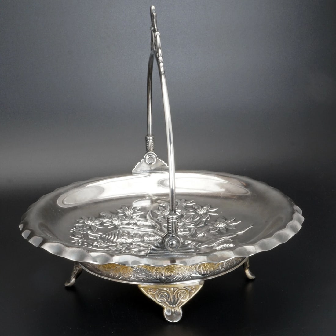 Victorian Silverplate Cake Basket Seashell - 4