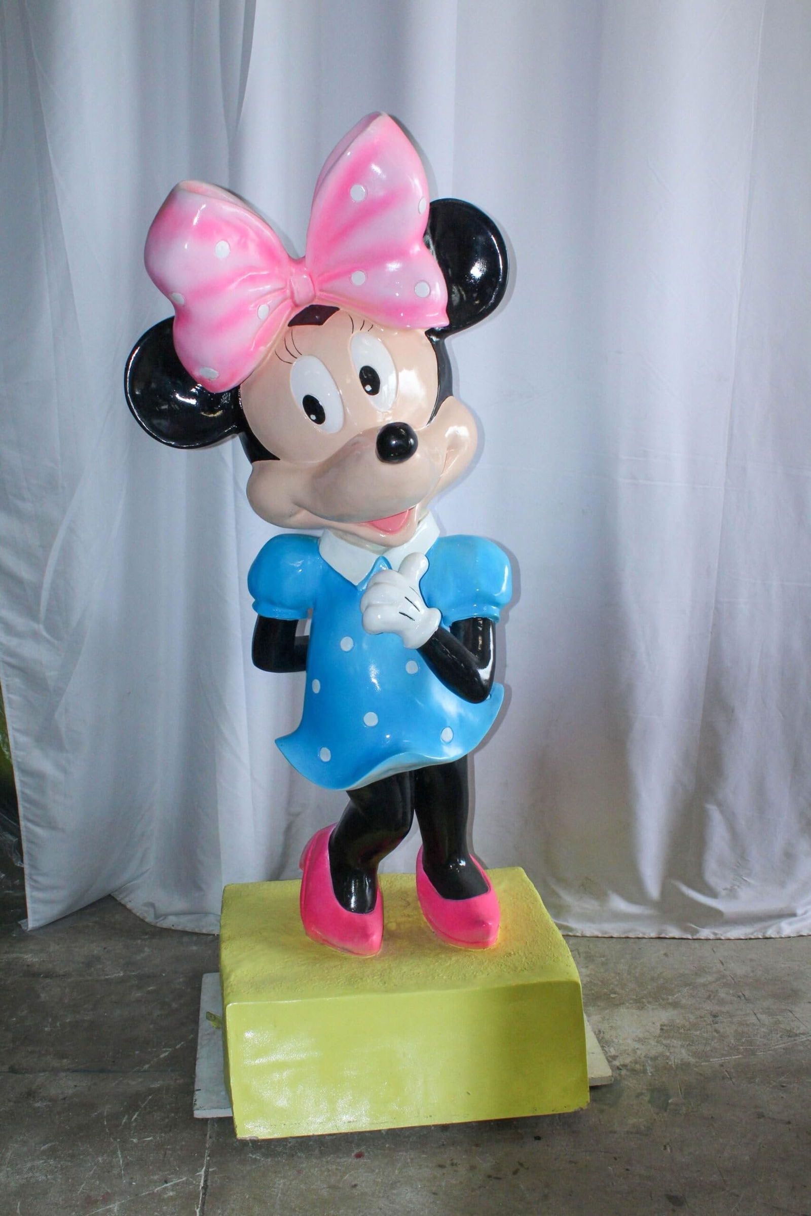 Large Cartoon Mouse Character Statue With Hands On Hips 22" x 29" x 70"H - 4