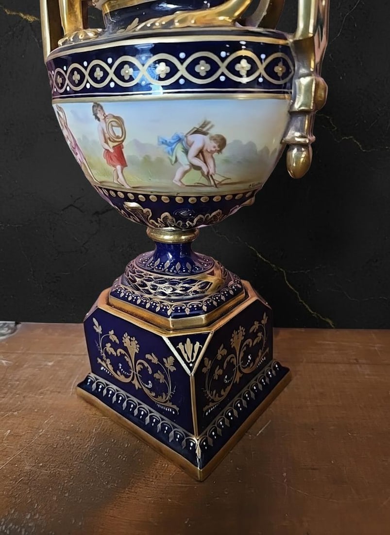 Antique Royal Vienna Hand Painted Porcelain Urn, 10" Lidded Austrian Vase - 4